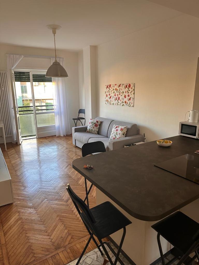 Kibilu - Via Lomellina Mm Argonne - Linate Airport Apartment Milan Exterior photo